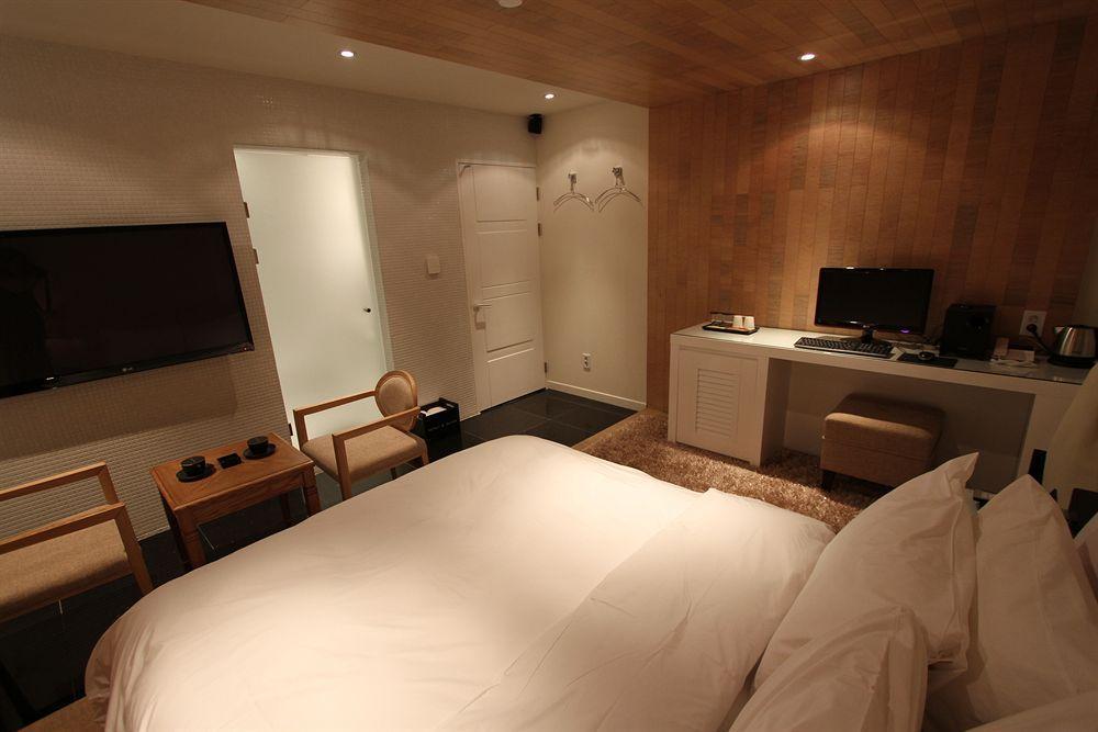 A7 Hotel