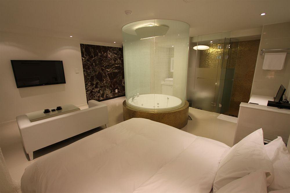 Hotel A7 2*
