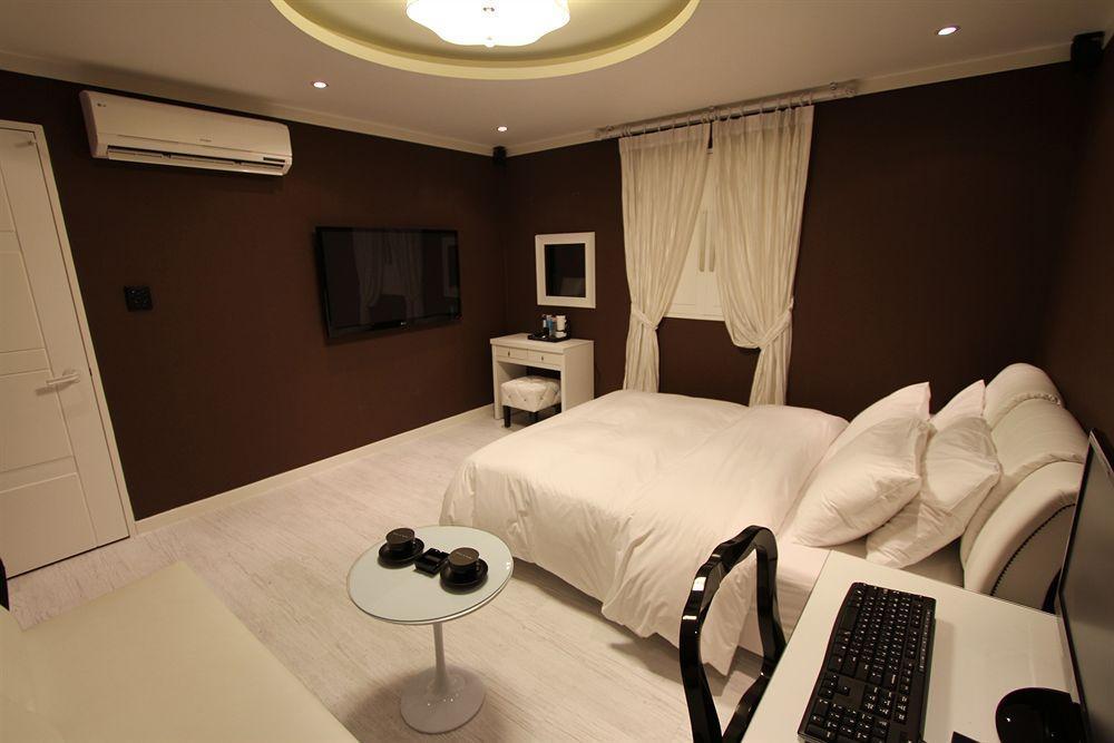 Hotel A7 2*